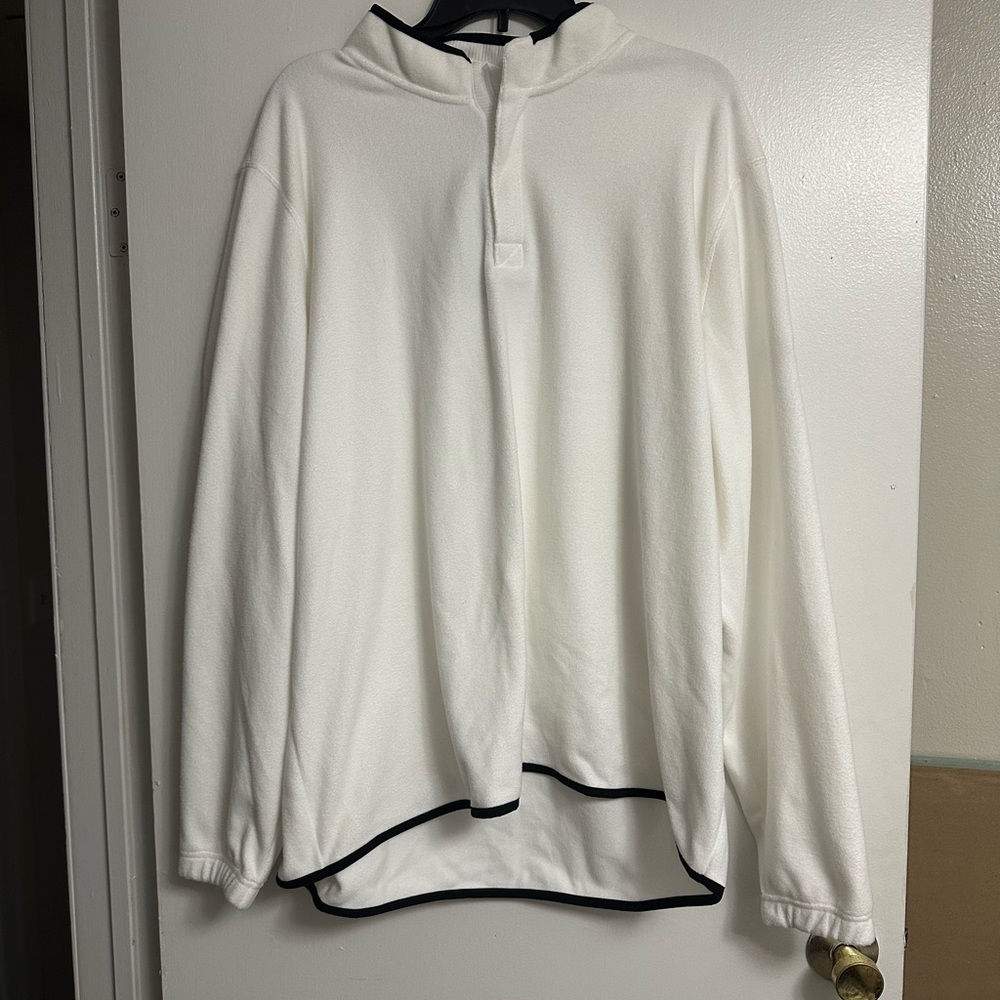 Men’s Nike  XXL  pullover girls like XL